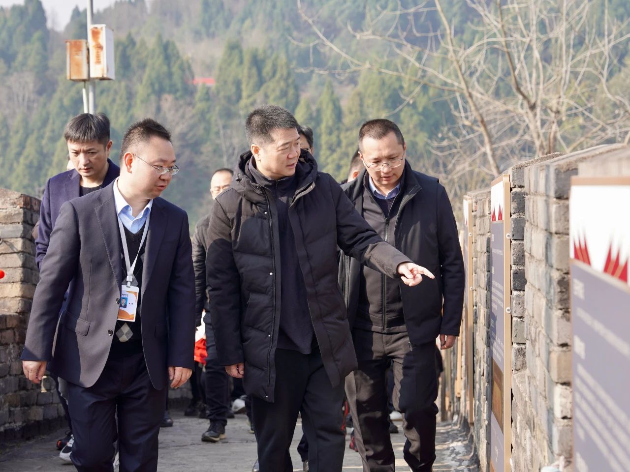 省尊龙凯时集团党委书记、董事长游勇检查督导春节安全生产工作并看望慰问坚守岗位的一线干部员工