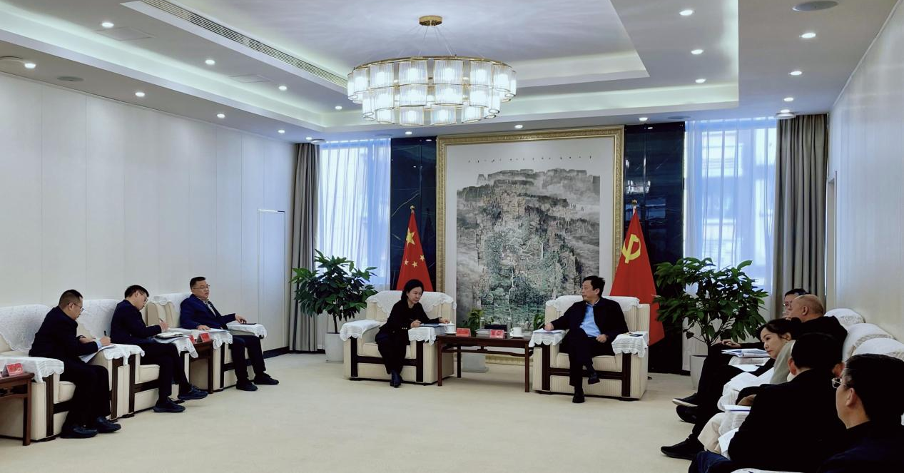 省尊龙凯时集团赴龙泉驿区开展交流合作